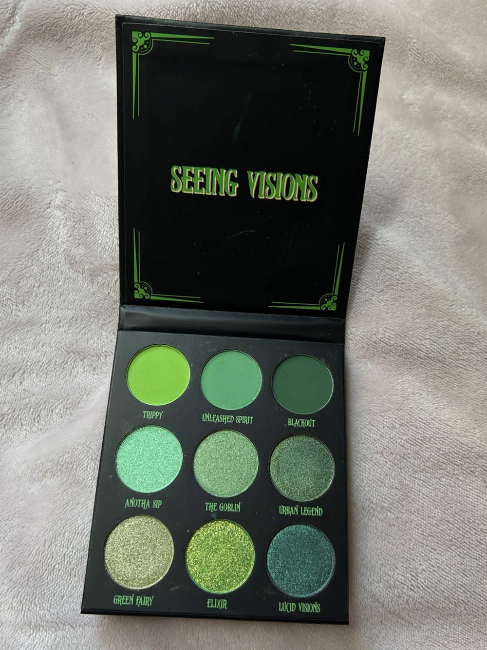 BH Cosmetics Absinthe Eyeshadow Palette